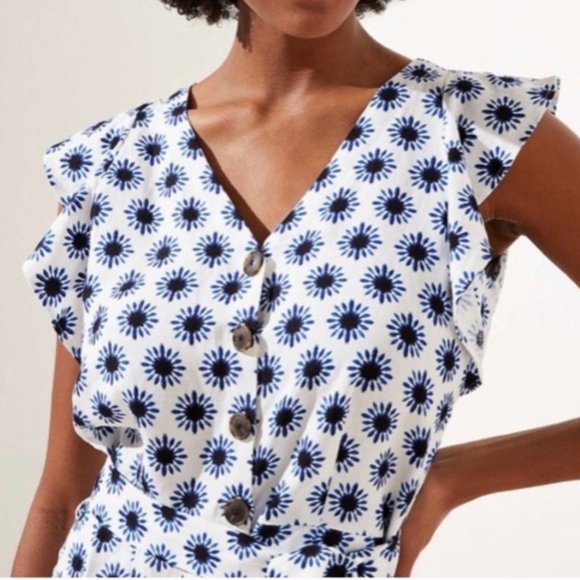 Loft Plus Flutter Sleeve Linen Romper - Picture 3 of 3